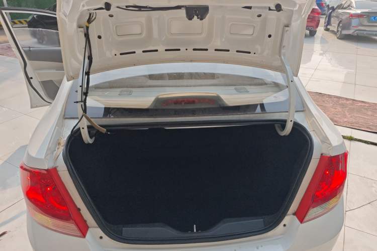 Used Chevrolet Sail 2013 Sedan 1.2L Manual Fashion Edition Trunk