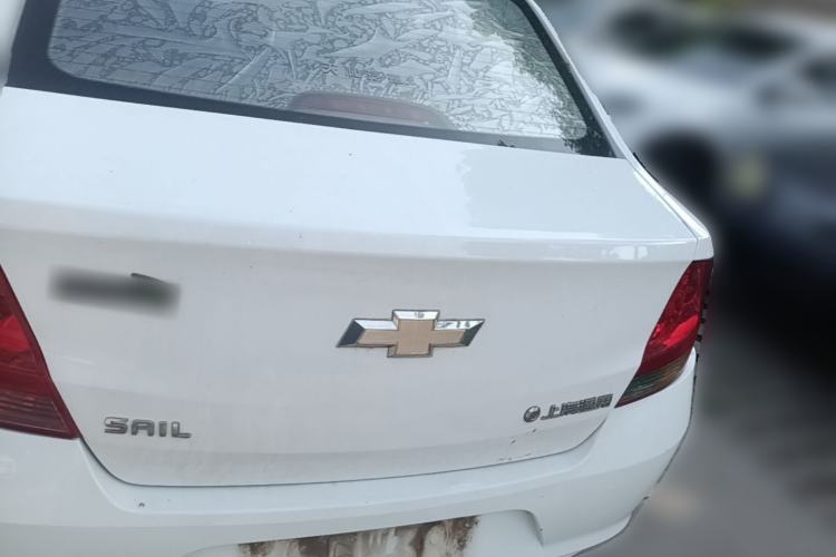 Used Chevrolet Sail 2013 Sedan 1.4L Manual Ideal Happiness Edition Trunk