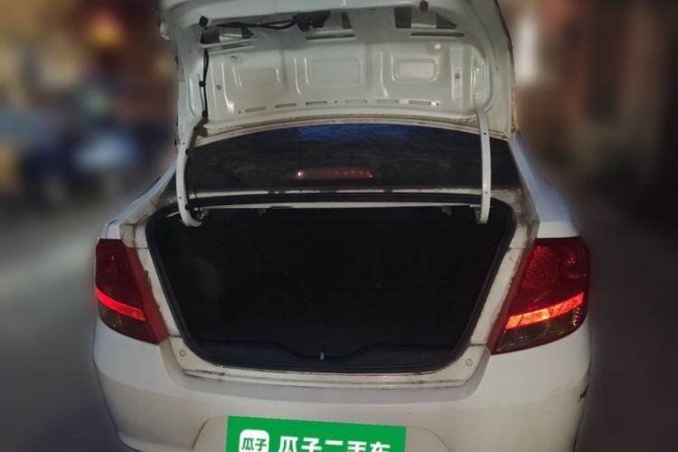 Used Chevrolet Sail 2013 Sedan 1.4L Manual Ideal Happiness Edition Trunk