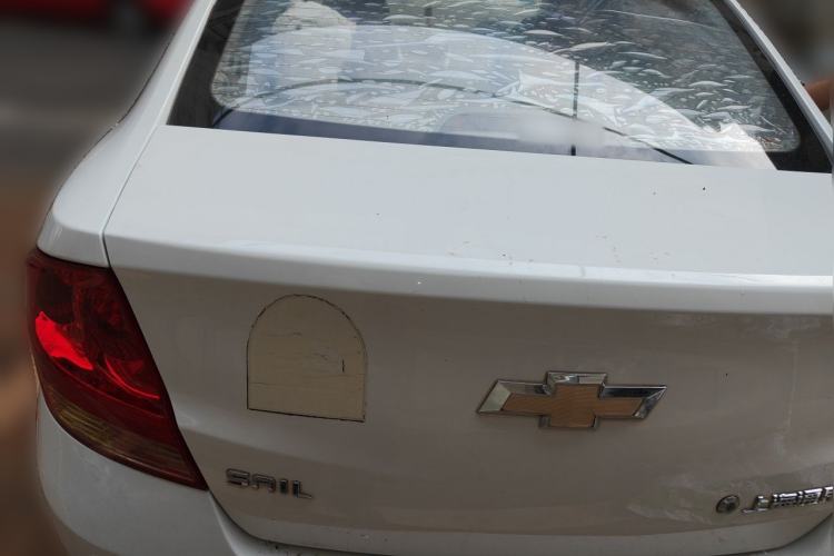 Used Chevrolet Sail 2013 Sedan 1.4L AMT Enjoy Edition Trunk