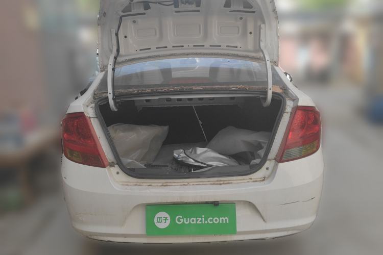 Used Chevrolet Sail 2013 Sedan 1.4L Manual Ideal Happiness Edition Trunk