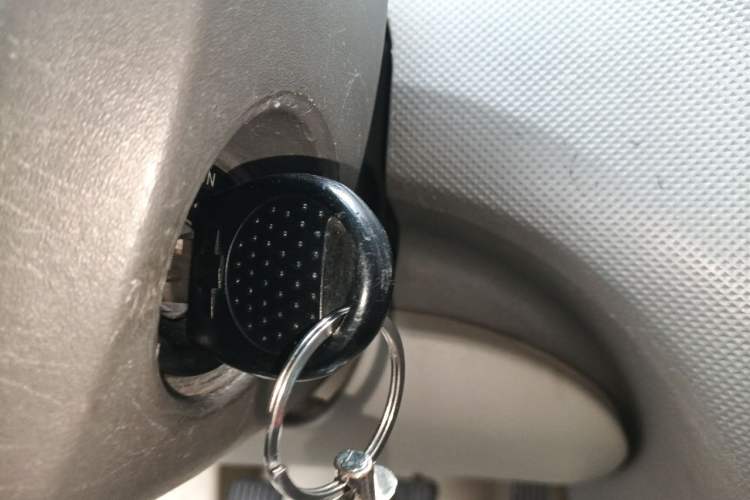 Used Chevrolet Sail 2013 Sedan 1.2L Manual Fashion Edition Vehicle Key
