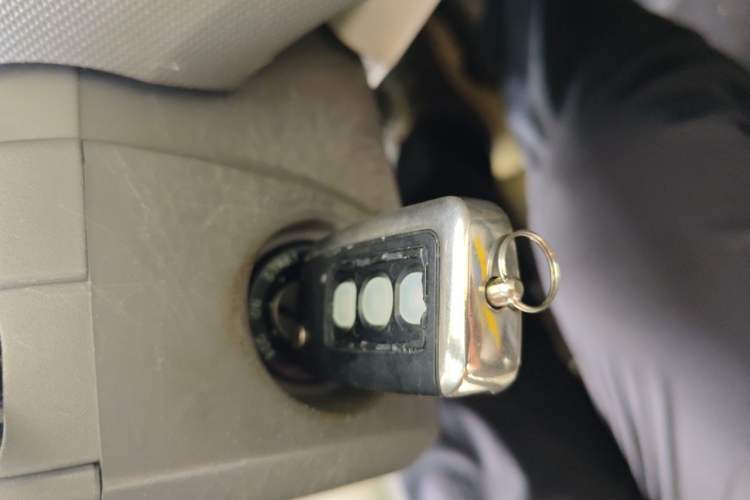 Used Chevrolet Sail 2013 Sedan 1.4L AMT Enjoy Edition Vehicle Key