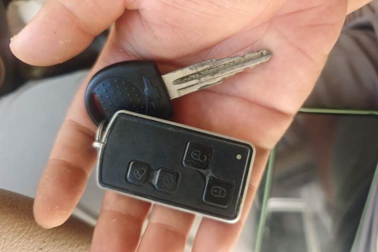 Used Chevrolet Sail 2013 Sedan 1.2L Manual Warm Edition Vehicle Key