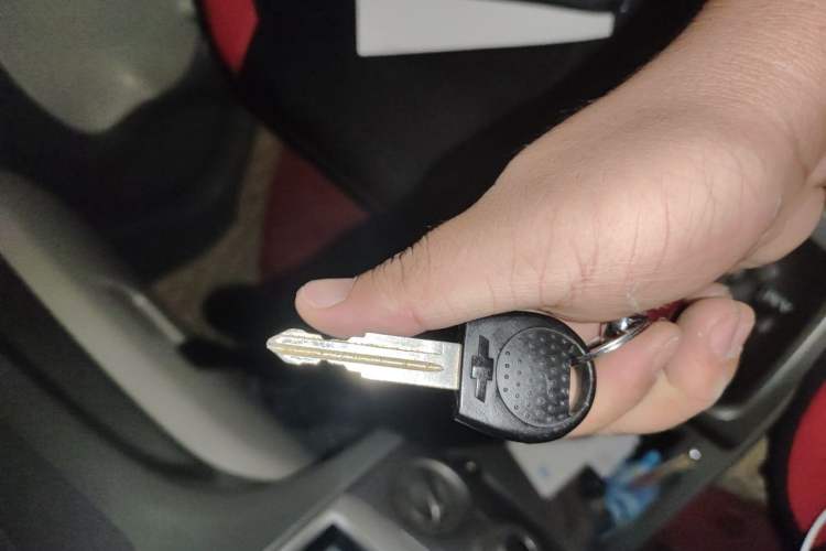 Used Chevrolet Sail 2013 Hatchback 1.2L AMT Ideal Edition Vehicle Key