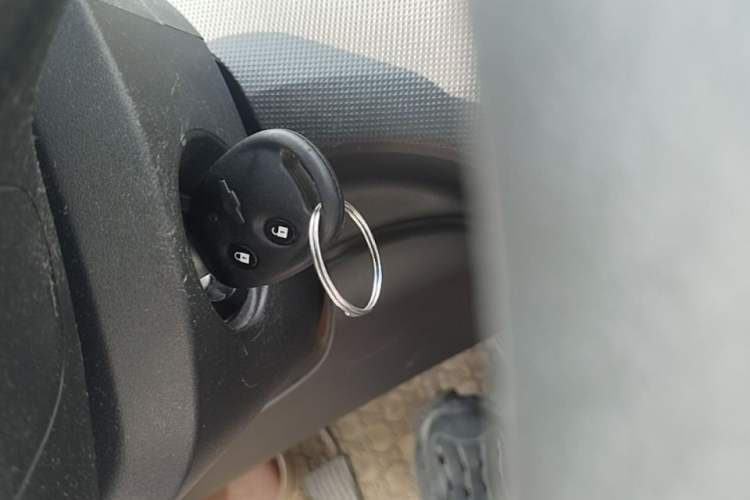 Used Chevrolet Sail 2013 Sedan 1.4L Manual - Youyi Happiness Edition Vehicle Key