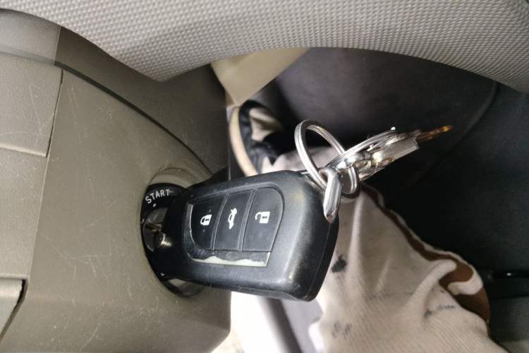 Used Chevrolet Sail 2013 Sedan 1.4L AMT Enjoy Edition Vehicle Key