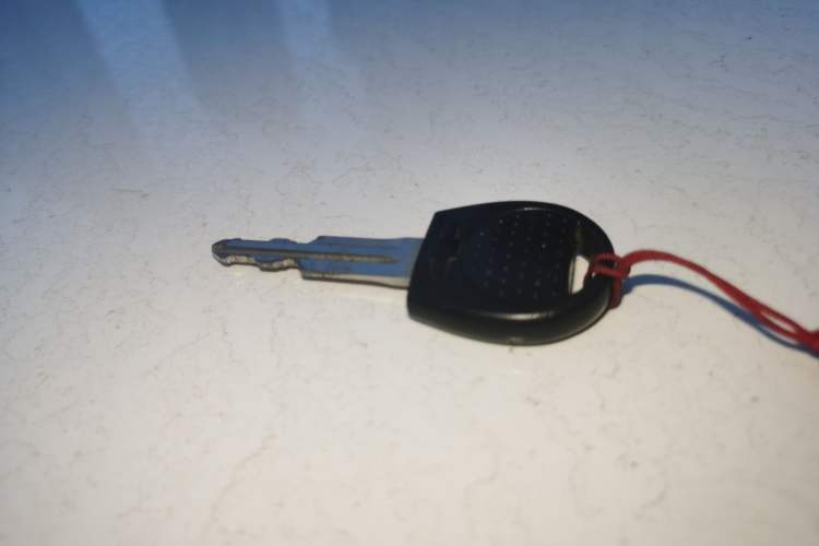 Used Chevrolet Sail 2013 Hatchback 1.2L AMT Ideal Edition Vehicle Key