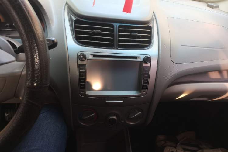 Used Chevrolet Sail 2013 Hatchback 1.2L Manual Warm Edition Audio And AC Panel