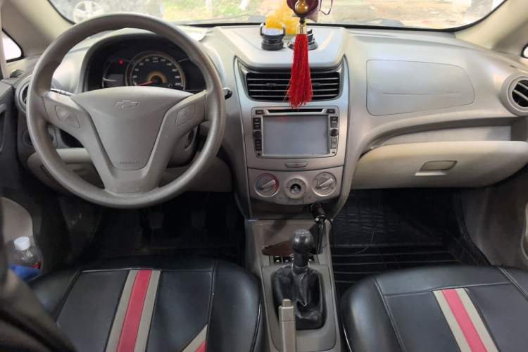 Used Chevrolet Sail 2013 Sedan 1.2L Manual Fashionable Happiness Edition Center Console
