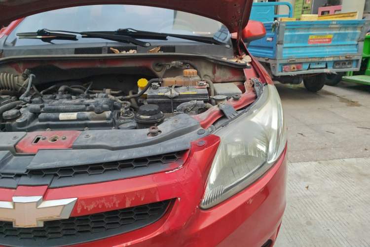 Used Chevrolet Sail 2013 Sedan 1.4L Manual Happiness Edition II Engine Bay Left