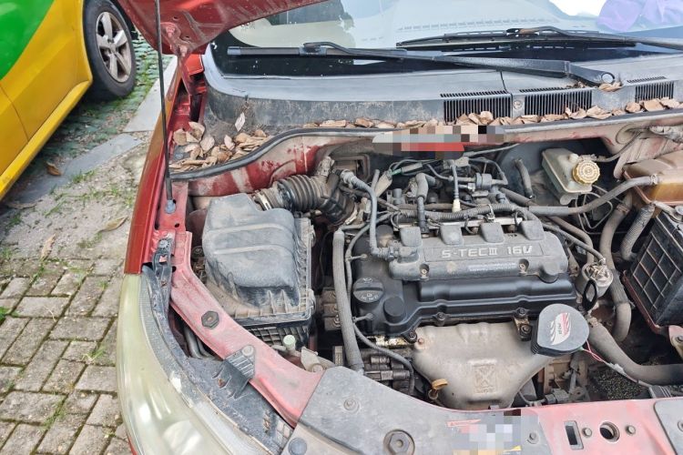 Used Chevrolet Sail 2013 Sedan 1.4L Manual Elegance Edition Engine Bay Right