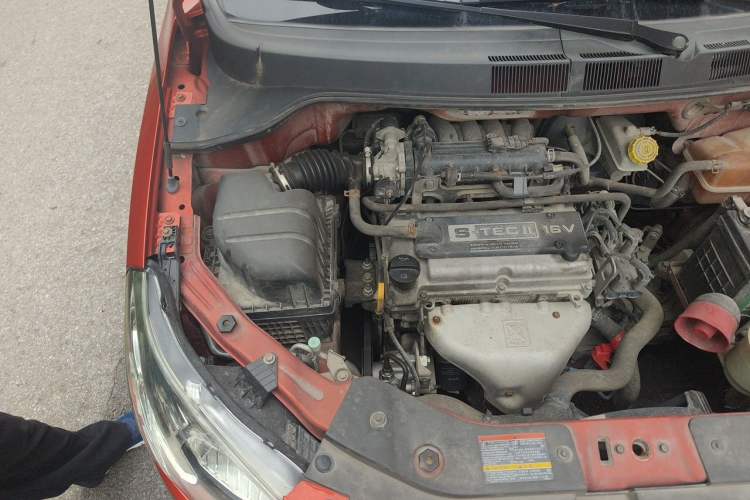Used Chevrolet Sail 2013 Sedan 1.2L Manual Fashionable Happiness Edition Engine Bay Right