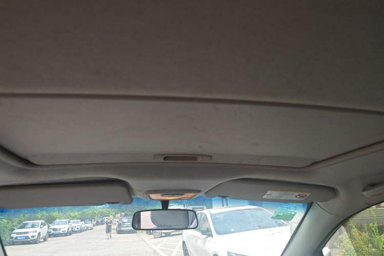 Used Chevrolet Sail 2013 Sedan 1.4L AMT Enjoy Edition Headliner