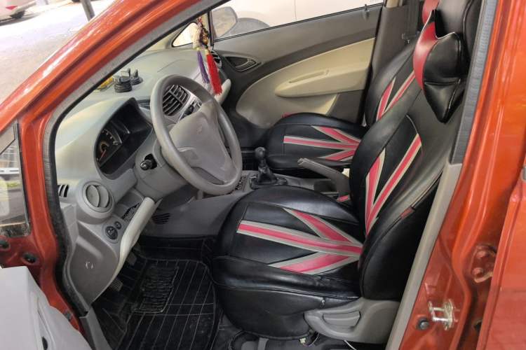Used Chevrolet Sail 2013 Sedan 1.2L Manual Fashionable Happiness Edition Left Front Seat