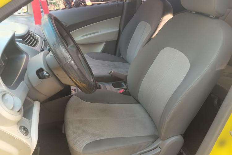 Used Chevrolet Sail 2013 Hatchback 1.2L Manual Warm Edition Left Front Seat