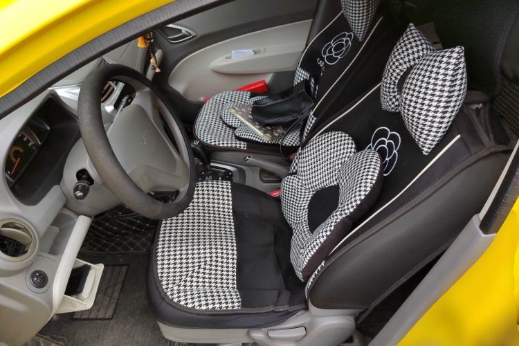 Used Chevrolet Sail 2013 Hatchback 1.4L AMT U-Style Edition Left Front Seat