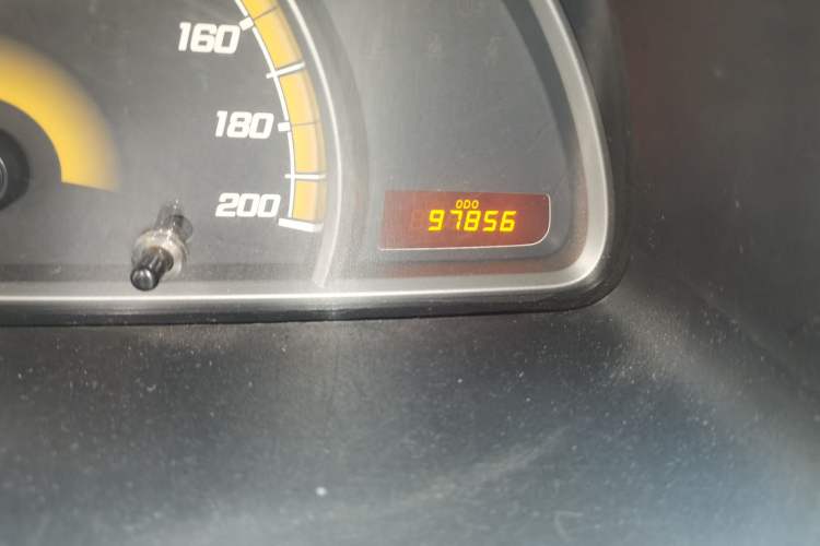 Used Chevrolet Sail 2013 Hatchback 1.2L Manual Warm Edition Odometer Close Up