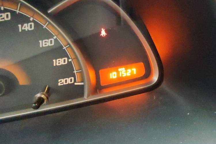 Used Chevrolet Sail 2013 Sedan 1.4L Manual Happiness Edition II Odometer Close Up