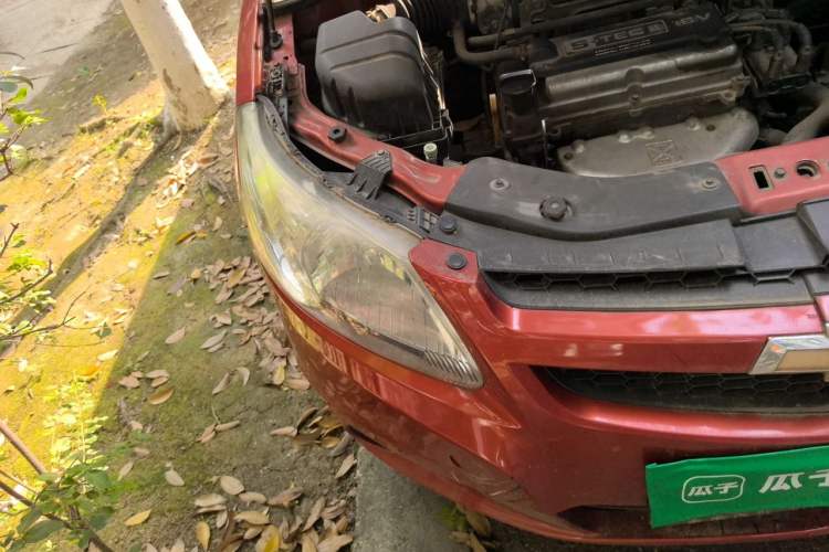 Used Chevrolet Sail 2013 Sedan 1.2L Manual Fashionable Happiness Edition Right Front Headlight