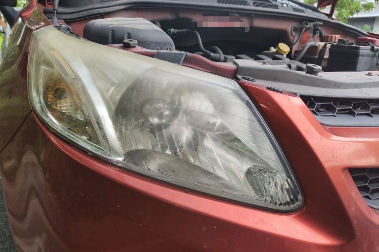 Used Chevrolet Sail 2013 Sedan 1.4L AMT Enjoy Edition Right Front Headlight