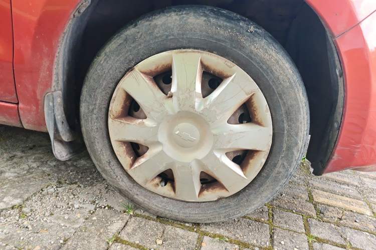 Used Chevrolet Sail 2013 Sedan 1.4L Manual Elegance Edition Right Front Wheel Hub