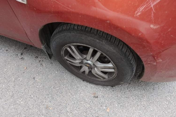 Used Chevrolet Sail 2013 Sedan 1.4L AMT Enjoy Edition Right Front Wheel Hub