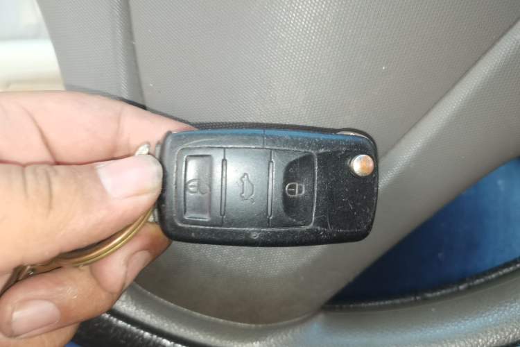 Used Chevrolet Sail 2013 Hatchback 1.2L Manual Warm Edition Vehicle Key