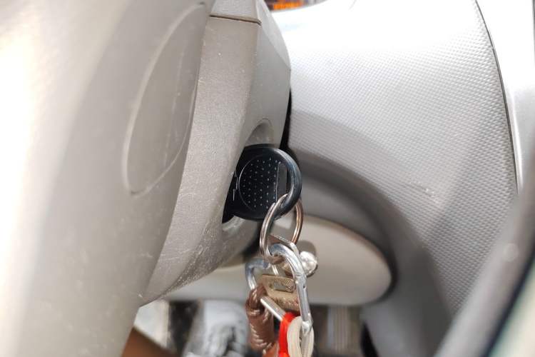 Used Chevrolet Sail 2013 Hatchback 1.4L AMT U-Style Edition Vehicle Key