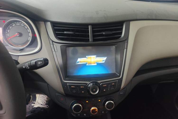 Used Chevrolet Sail 2015 Sail 3 1.3L Manual Ideal Edition Audio And AC Panel