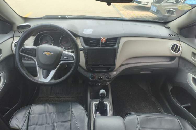 Used Chevrolet Sail 2015 Sail 3 1.3L Manual with Ideal Sunroof Edition Center Console