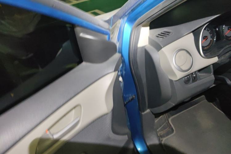 Used Chevrolet Sail 2015 Sail 3 1.3L AMT Ideal Edition Driver Seat