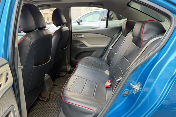 Used Chevrolet Sail 2015 Sail 3 1.5L AMT Happiness Sunroof Edition Interior 5