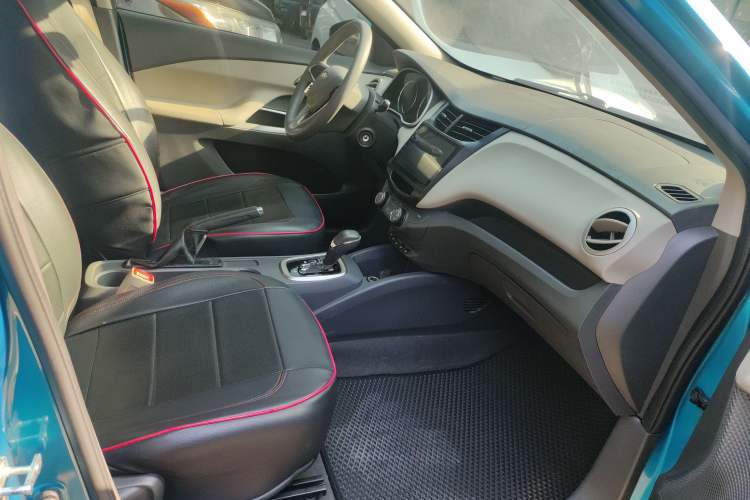 Used Chevrolet Sail 2015 Sail 3 1.5L AMT Happiness Sunroof Edition Right Front Seat