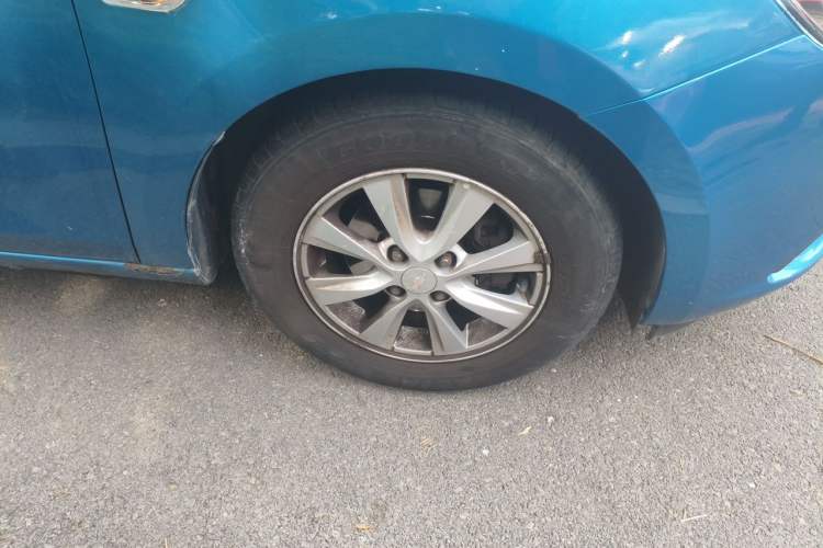 Used Chevrolet Sail 2015 Sail 3 1.3L Manual with Ideal Sunroof Edition Right Front Wheel Hub