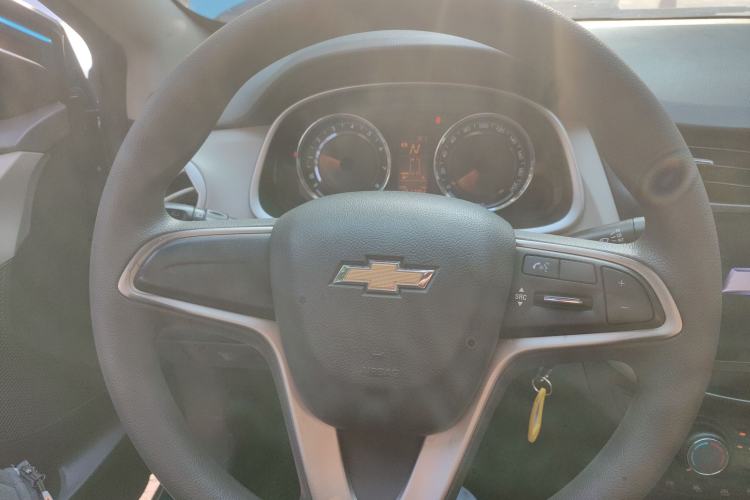 Used Chevrolet Sail 2015 Sail 3 1.5L AMT Happiness Sunroof Edition Steering Wheel