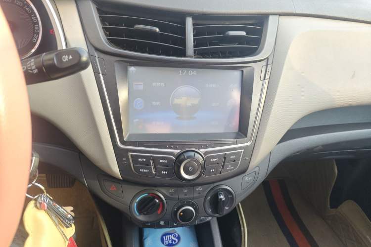 Used Chevrolet Sail 2015 Sail 3 1.3L AMT Ideal Edition Audio And AC Panel