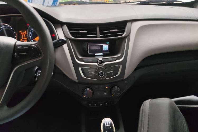 Used Chevrolet Sail 2015 Sail 3 1.5L Manual Happiness Edition Audio And AC Panel