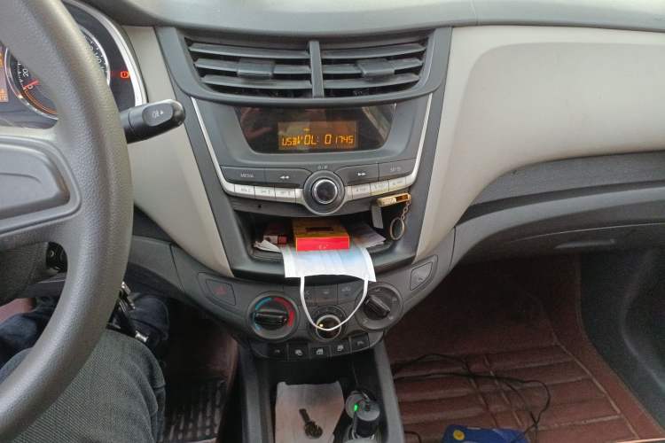 Used Chevrolet Sail 2015 Sail 3 1.5L Manual with Ideal Sunroof Edition Audio And AC Panel