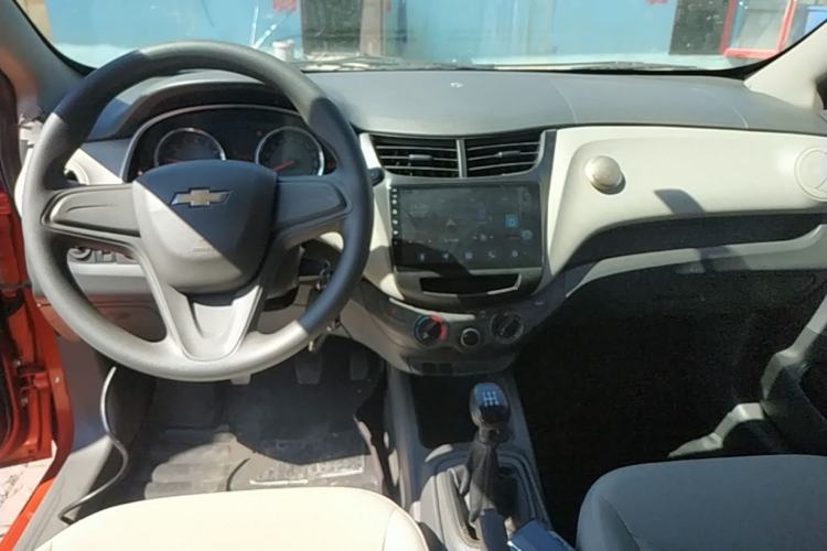 Used Chevrolet Sail 2015 Sail 3 1.3L Manual Warm Edition Center Console