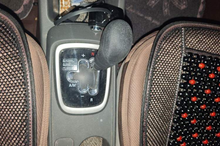 Used Chevrolet Sail 2015 Sail 3 1.3L AMT Ideal Edition Gear Lever
