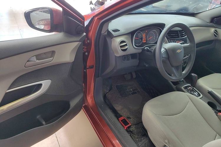 Used Chevrolet Sail 2015 Sail 3 1.3L AMT Ideal Edition Interior 2