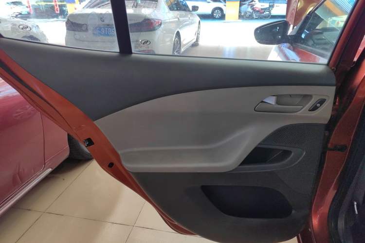 Used Chevrolet Sail 2015 Sail 3 1.3L AMT Ideal Edition Interior 7