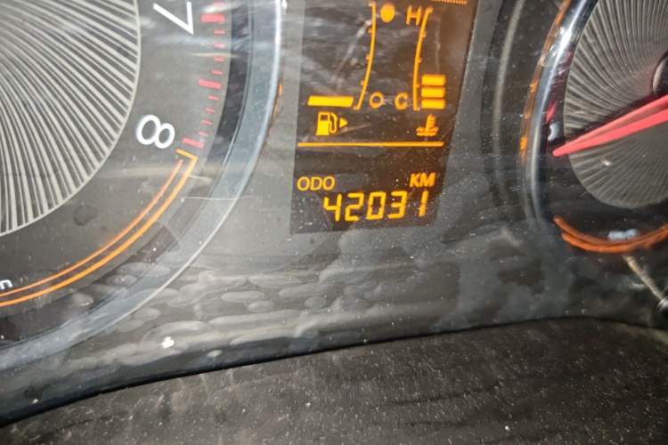 Used Chevrolet Sail 2015 Sail 3 1.3L AMT Ideal Edition Odometer Close Up