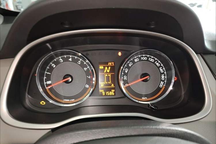 Used Chevrolet Sail 2015 Sail 3 1.3L AMT Ideal Edition Odometer Close Up