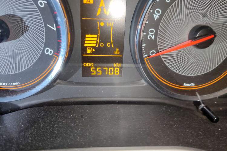 Used Chevrolet Sail 2015 Sail 3 1.3L AMT Ideal Edition Odometer Close Up