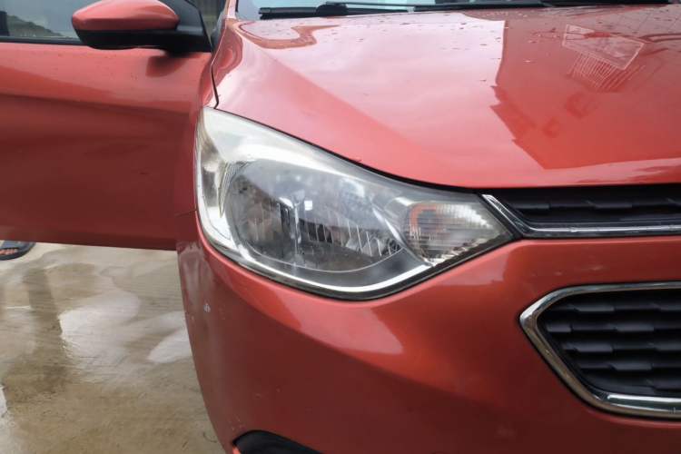Used Chevrolet Sail 2015 Sail 3 1.3L Manual Ideal Edition Right Front Headlight