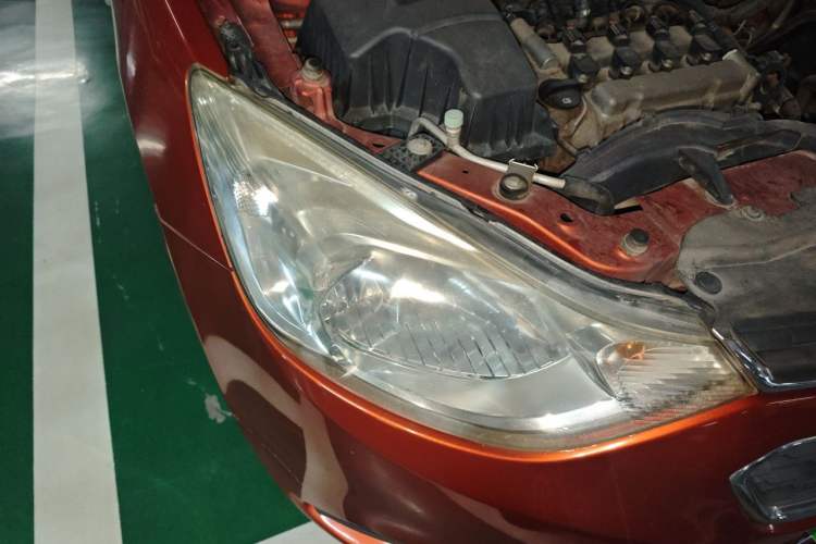 Used Chevrolet Sail 2015 Sail 3 1.3L AMT Ideal Edition Right Front Headlight