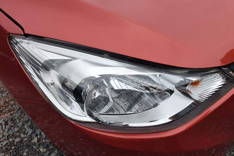 Used Chevrolet Sail 2015 Sail 3 1.3L AMT Ideal Edition Right Front Headlight