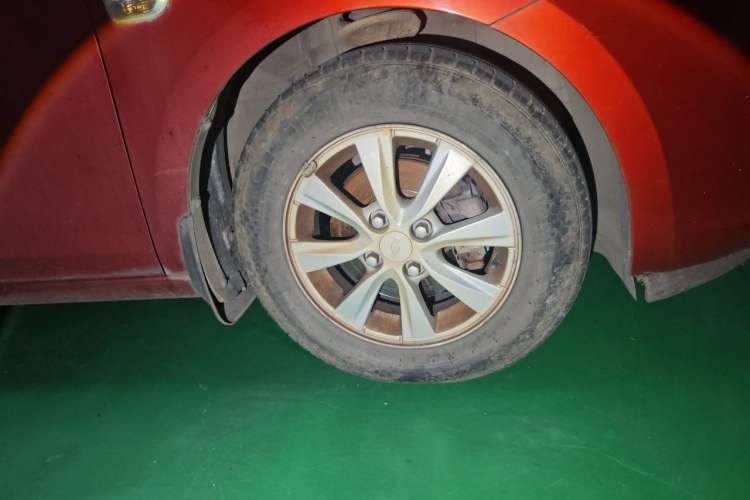 Used Chevrolet Sail 2015 Sail 3 1.5L Manual Happiness Edition Right Front Wheel Hub